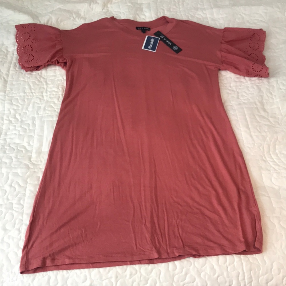 T-shirt dress with sleeve ruffles
